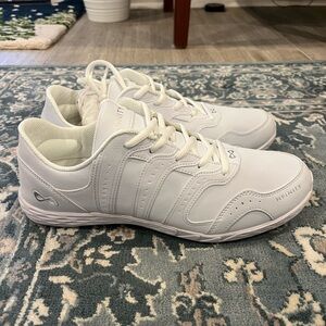 NFINITY Court Rival Sneaker